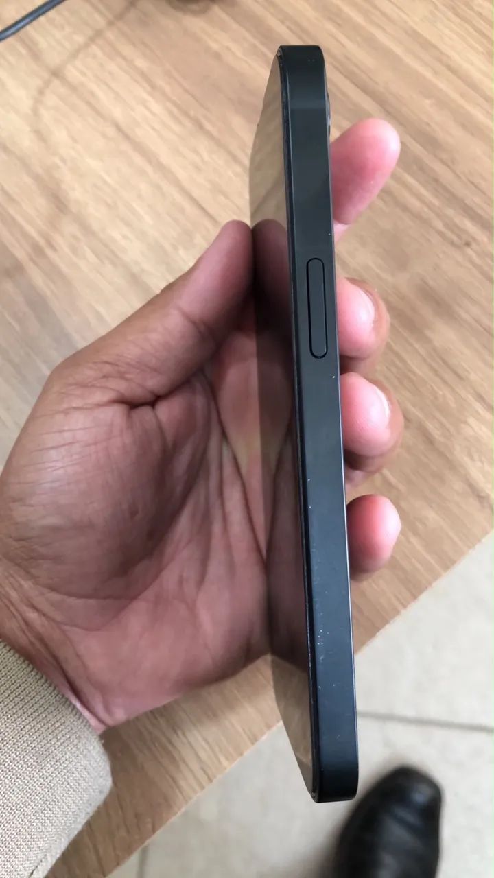 iPhone 16e Semi Novo - 128 GB - Foto 4
