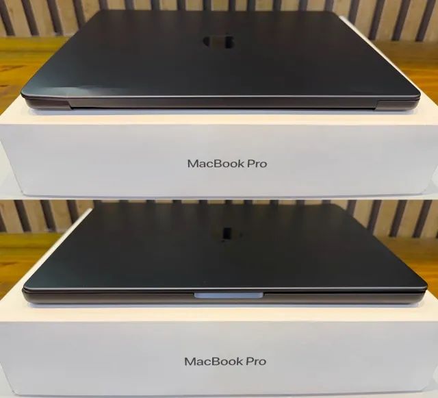 MacBook PRO A2992 14 Pol M3 PRO Mem 18gb Ssd 512 GPU 14 Core