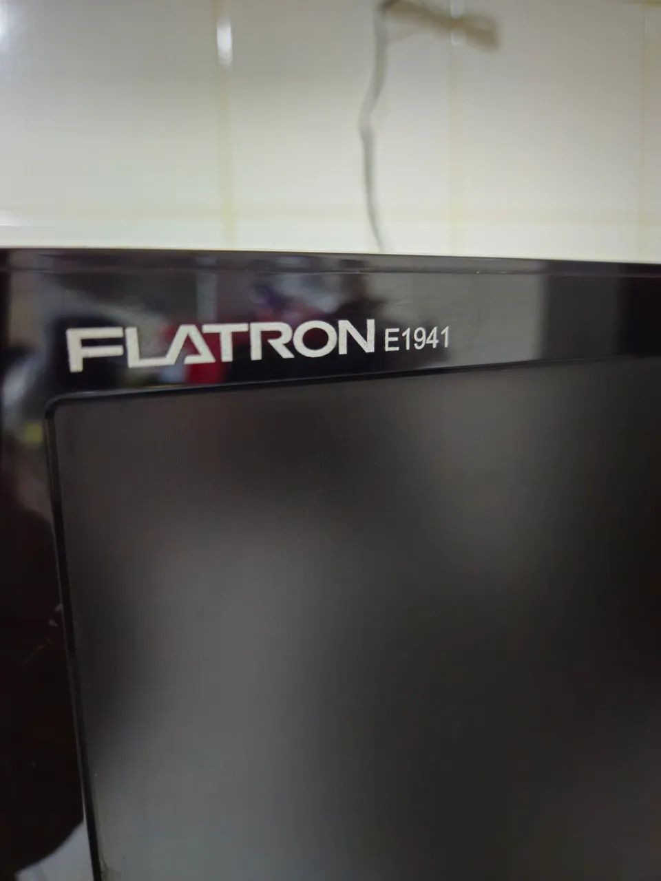 Monitor LG Flatron E1941S 18,5" LED - Funcionando Perfeitamente - Foto 2