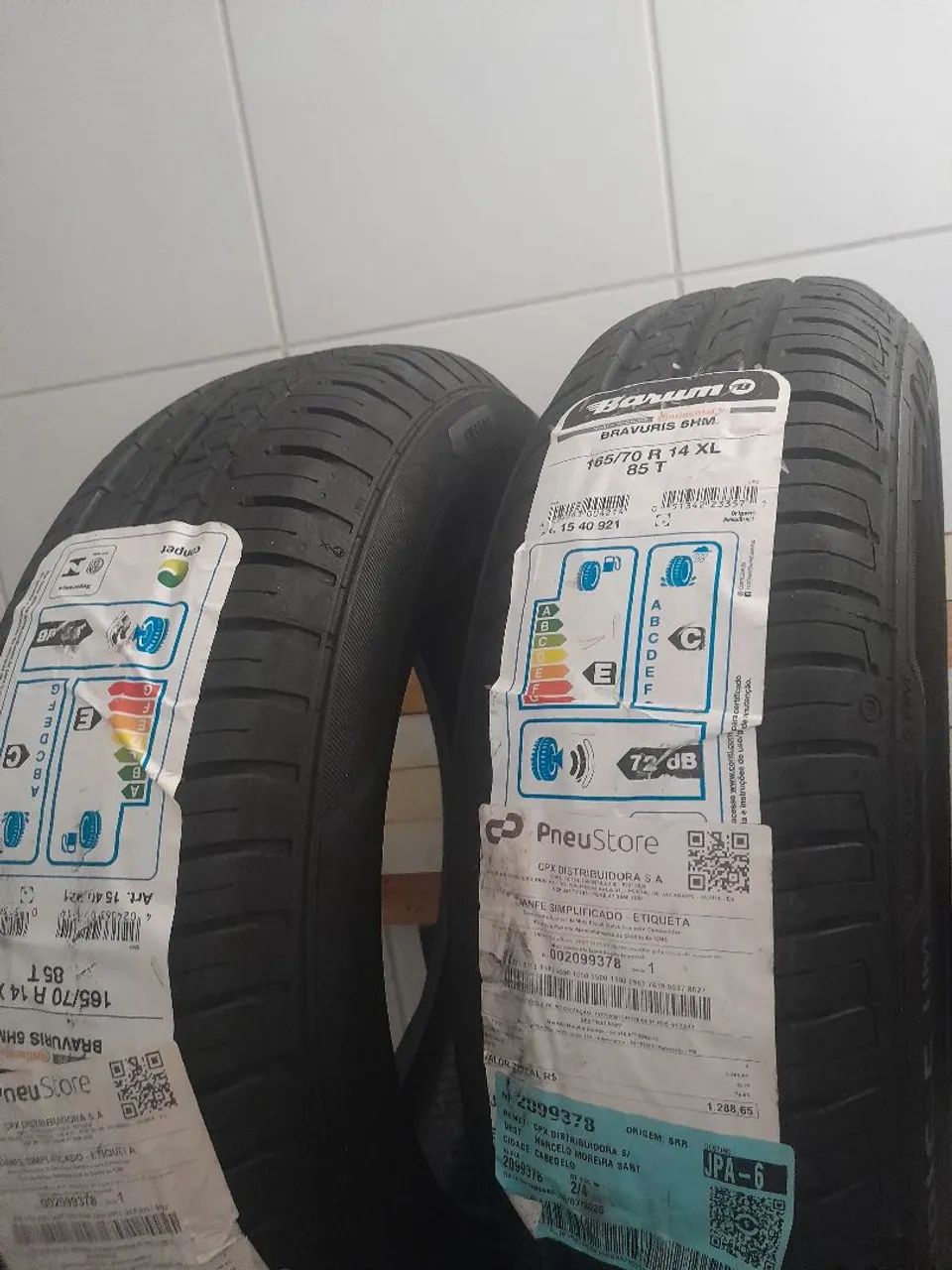 Vendo 2 Pneus Barum 165/70 R14 - Foto 3
