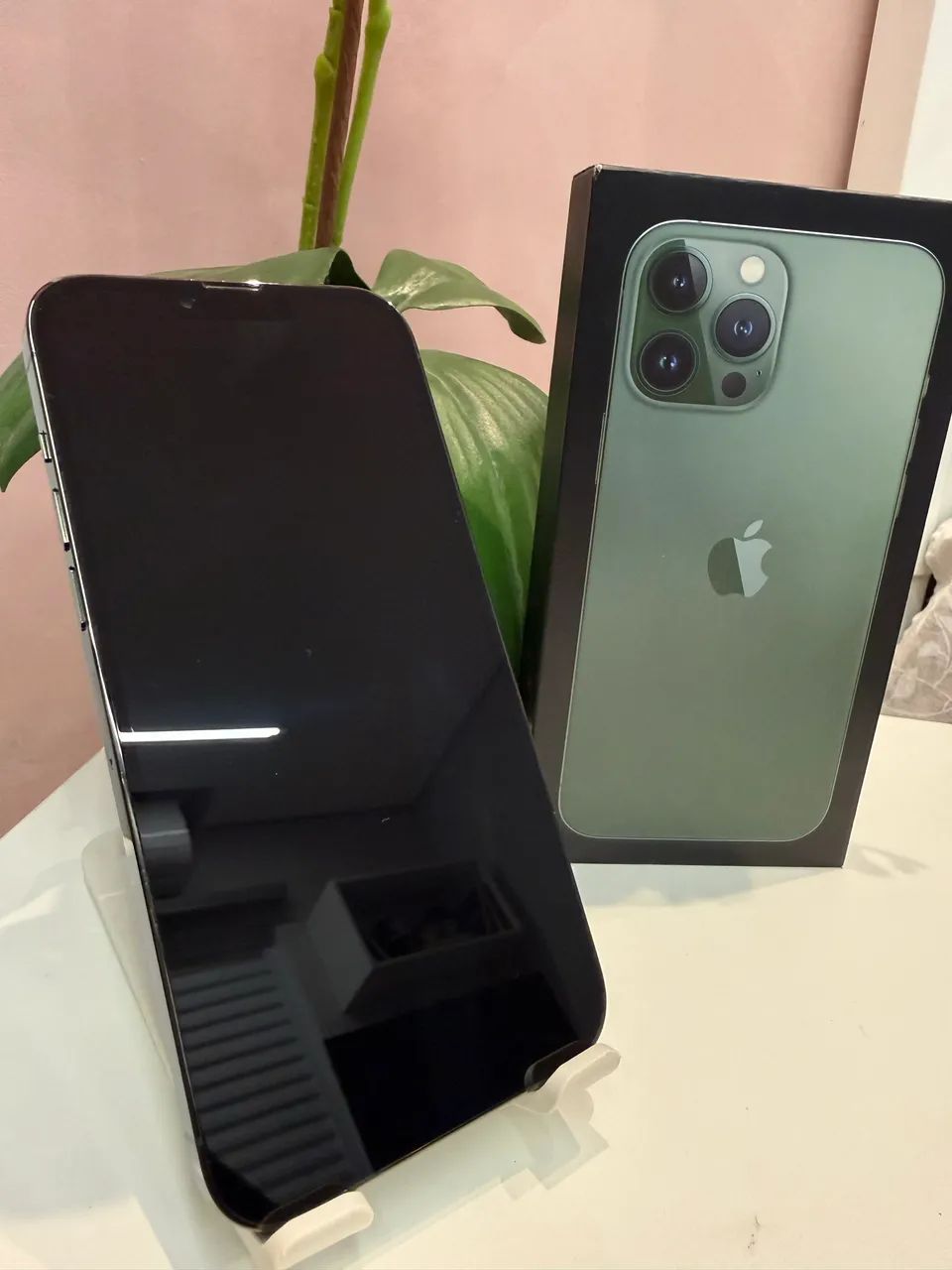 iPhone 13 Pro Max（1テラバイト） 本体 Celular Apple iPhone 13 Pro Max 1TB de Vitrine - Worldwide Brasil