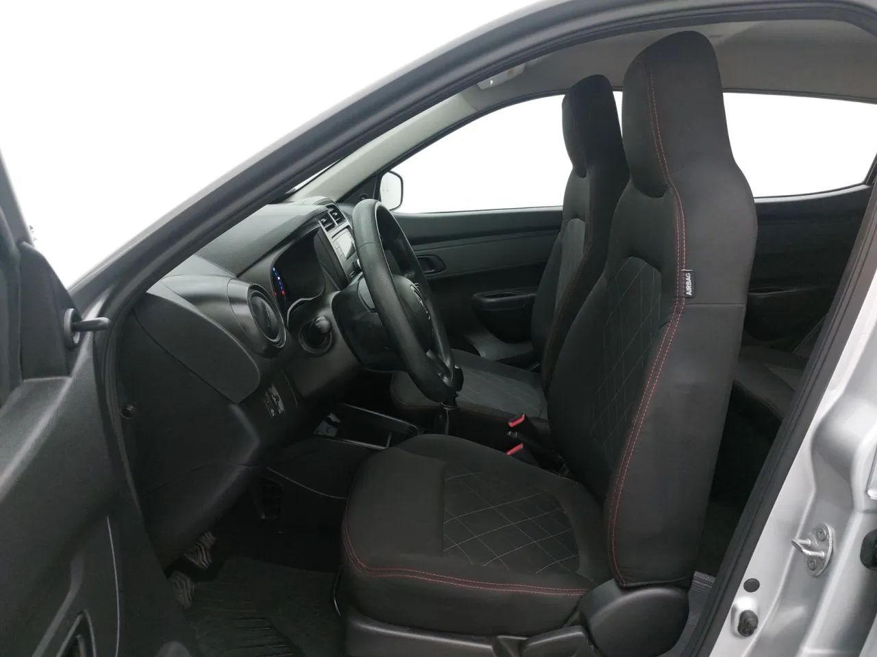 Renault Kwid 1.0 Zen, foto 16 de 18