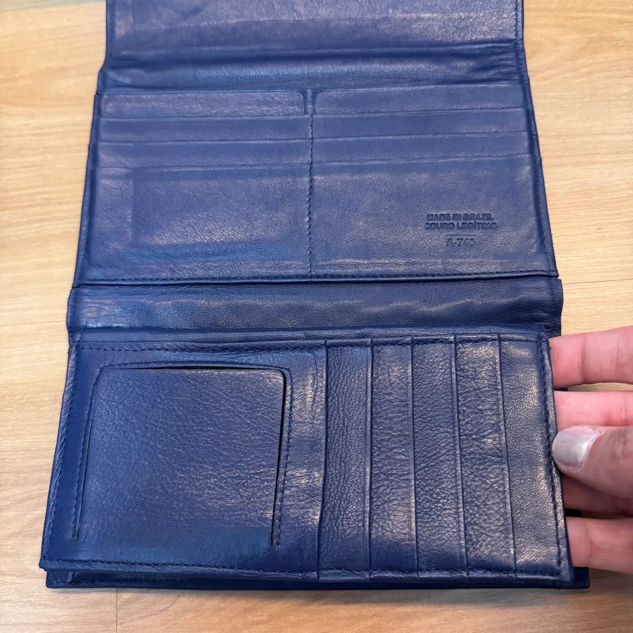 CARTEIRA LUZ DA LUA ORIGINAL COURO LEGÍTIMO AZUL - Foto 5