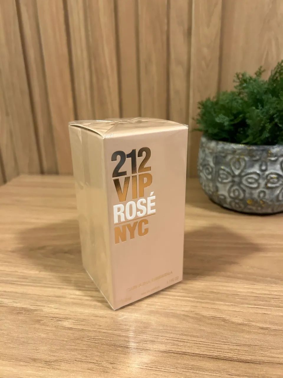 Perfume 212 VIP Rosé  - Foto 2