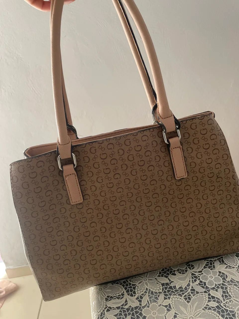 Vende-se bolsa GUESS, nova!! - Foto 5