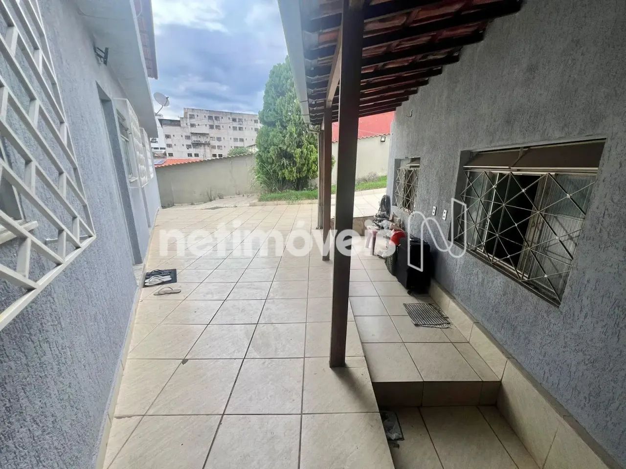 Excelente casa com barracão no bairro Alípio de Melo! - Foto 5