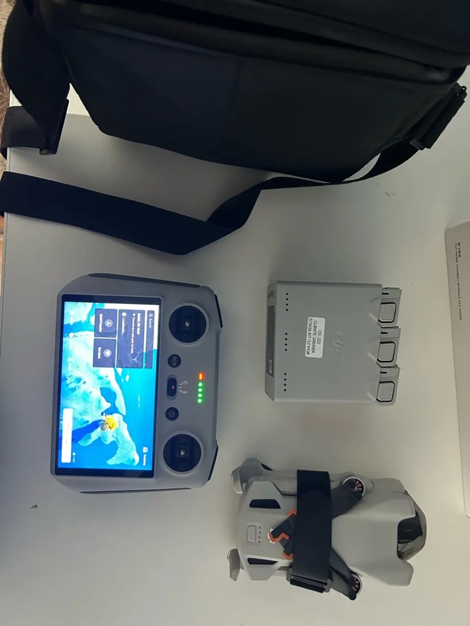 Drone DJI mini 3 com tela