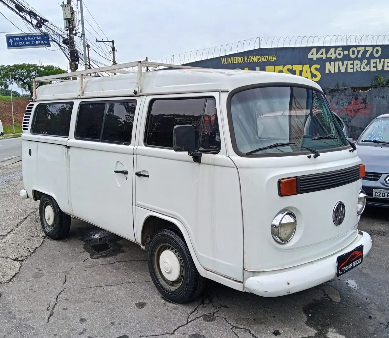 Volkswagen Kombi Standard/ Luxo/ Série Prata, foto 2 de 12