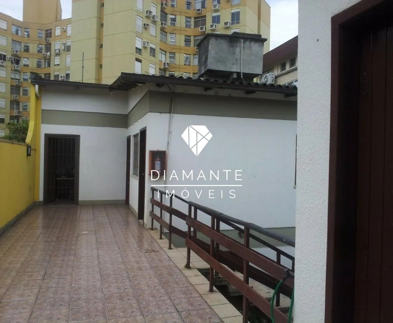 CONJUNTO/SALA 0 DORMITÓRIOS PRÓXIMO AO BARRA