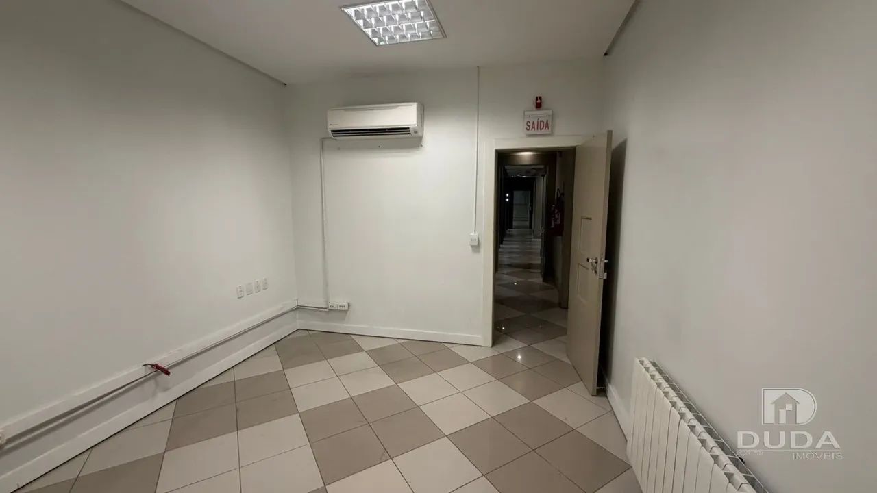Sala Comercial para Locação no Centro de Criciúma - Foto 5