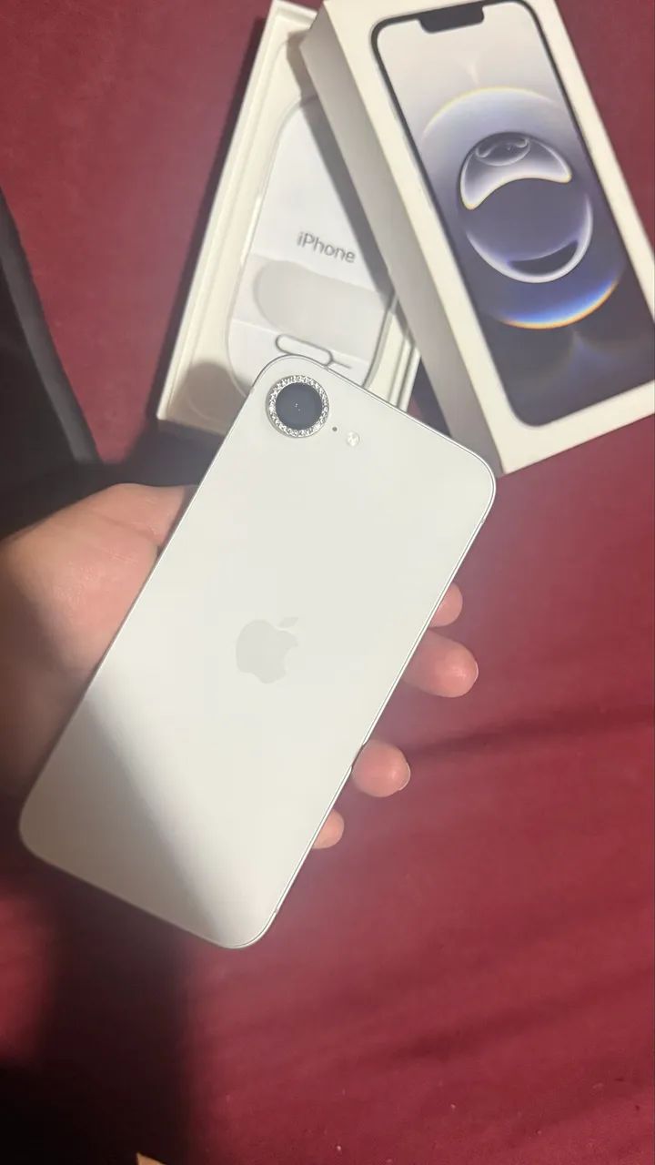 iPhone 16e - branco - Foto 2
