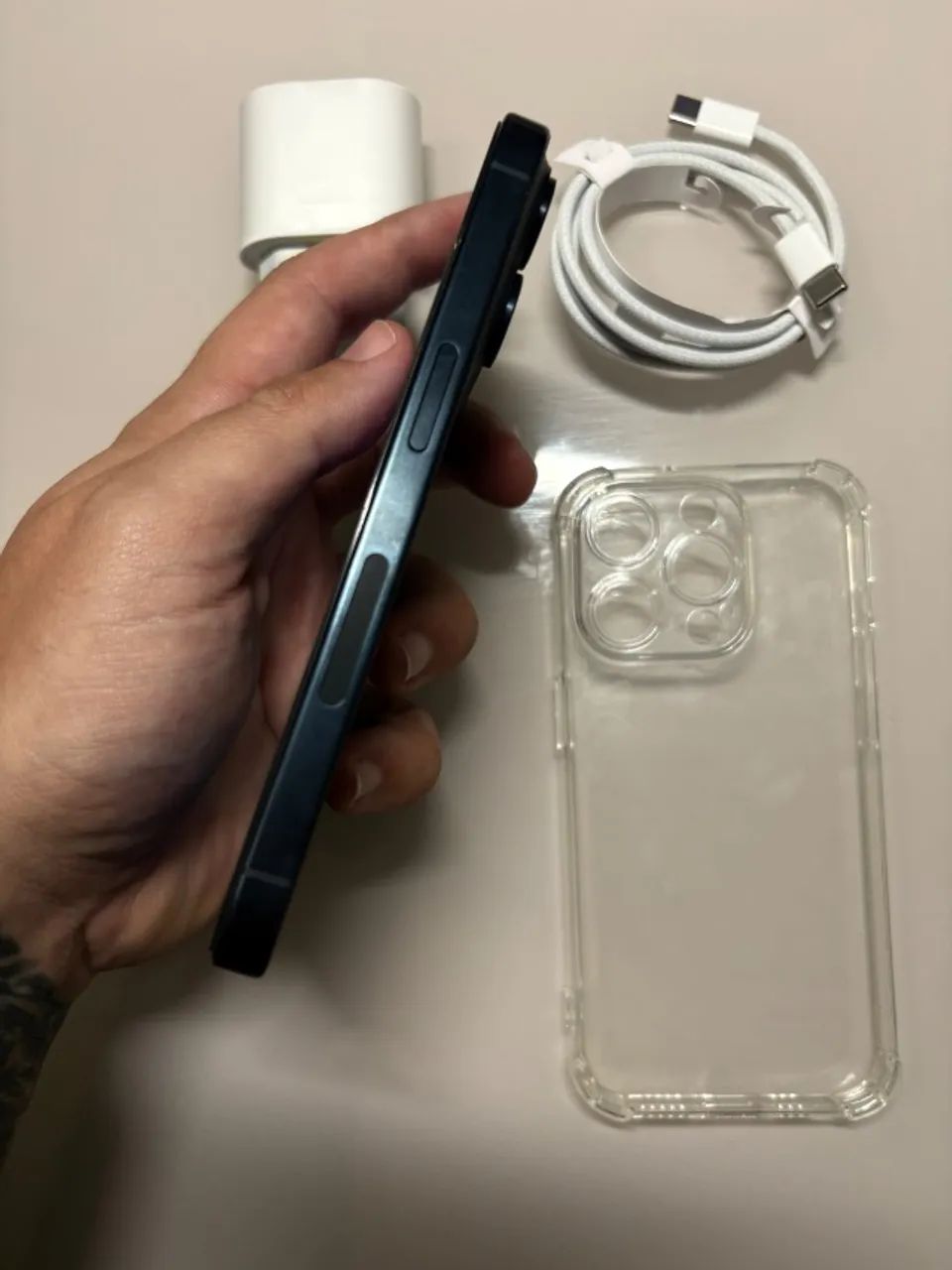iPhone 15 pro - Foto 3