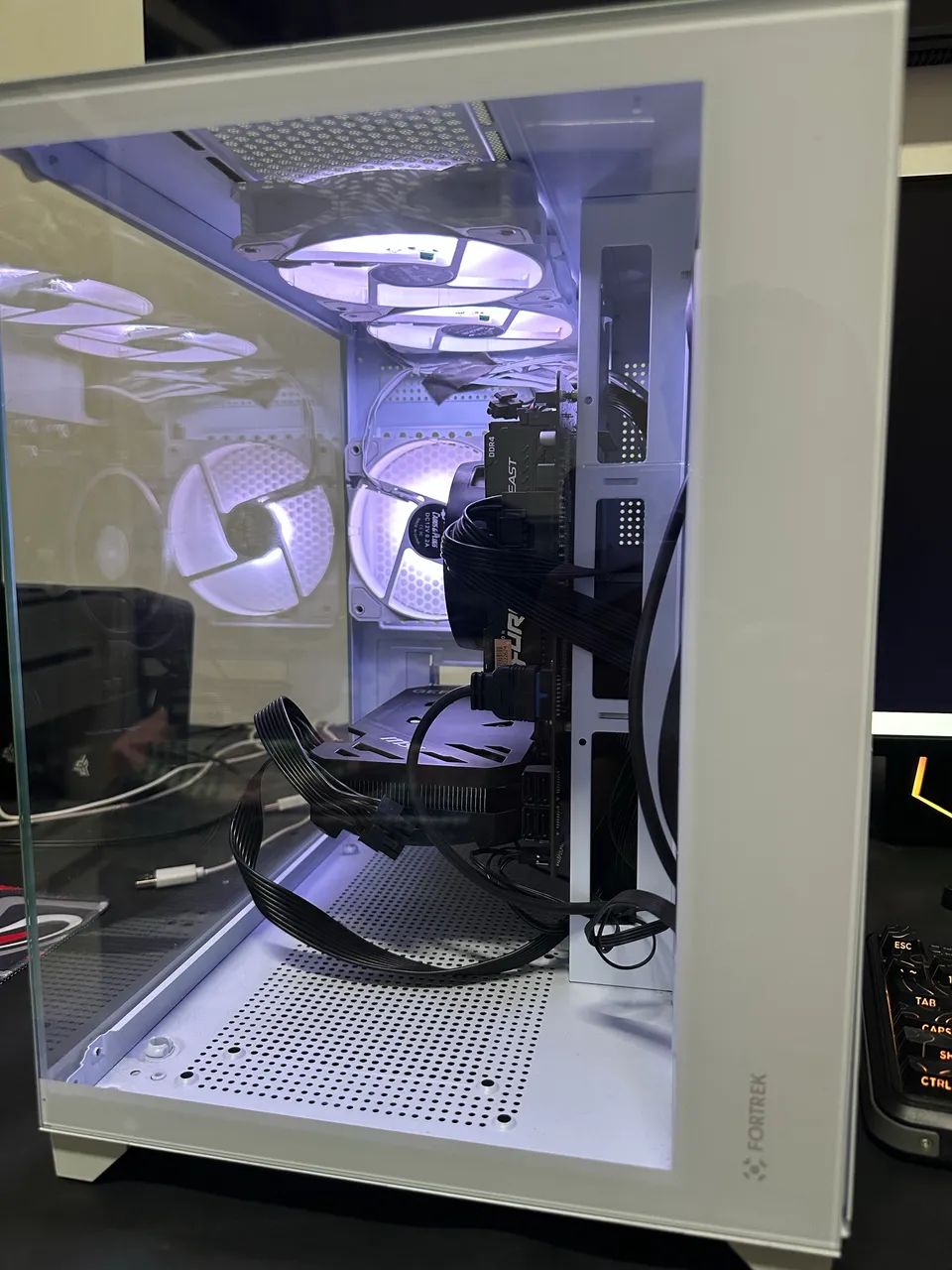 PC GAMER RTX 4060/ Ryzen 5 - Foto 2