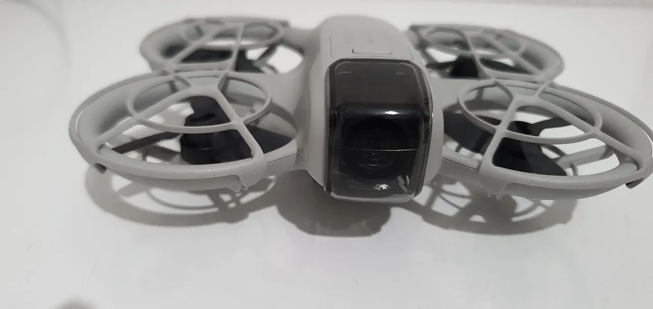 Drone Dji Neo Standard com GPS câmera 4K FPV Cinza + acessórios de proteção.  - Foto 2