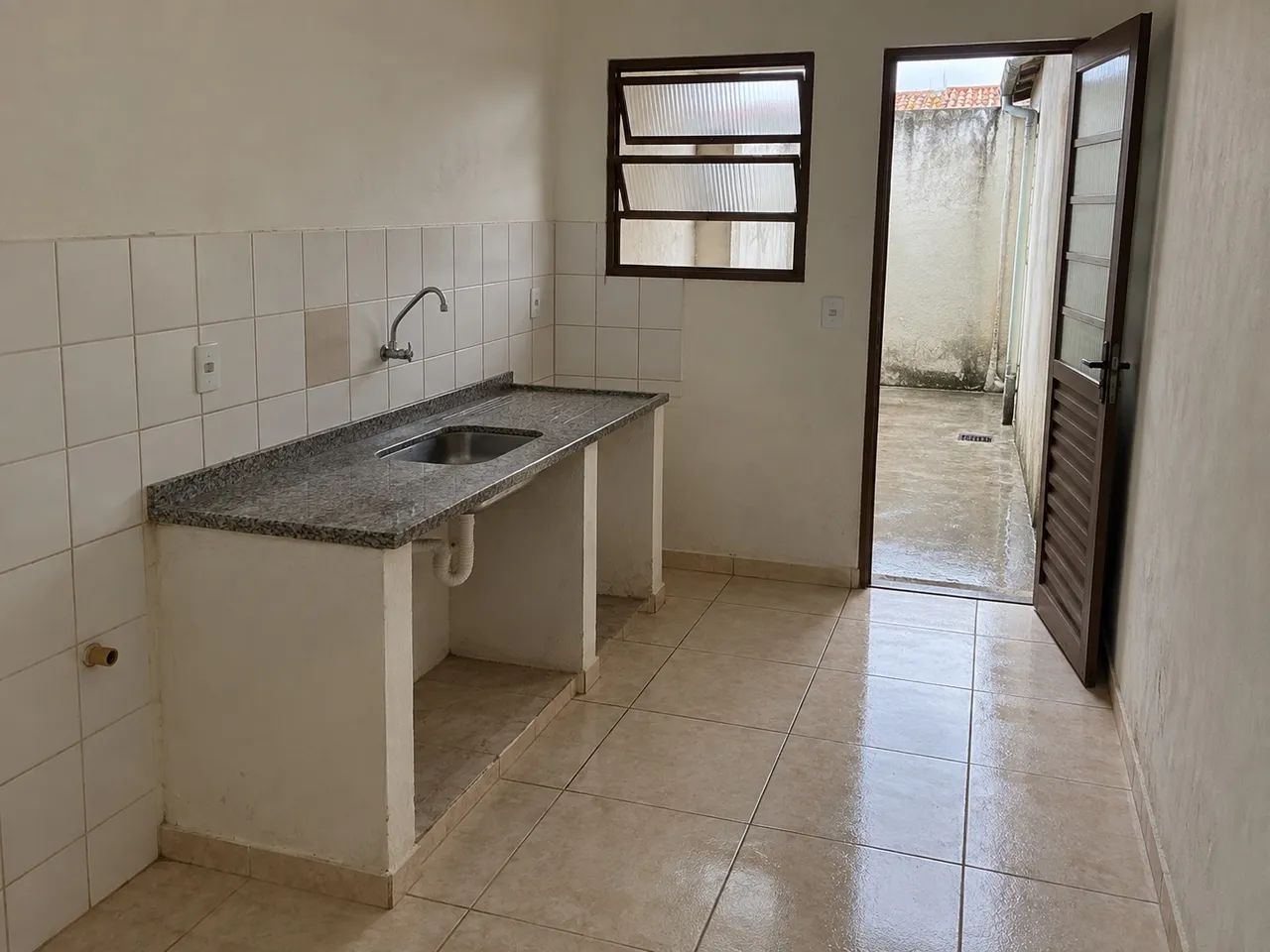 CASA NO BARROSO A VENDA  - Foto 3