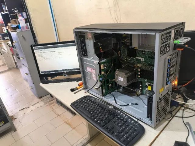 PLACA MAE + PROCESSADOR PARA SERVIDOR POWEREDGE T420 DELL - Foto 3