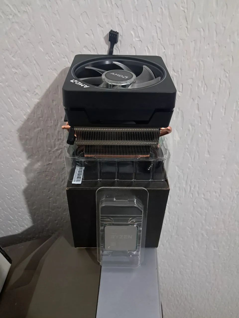 Ryzen 7 5700X + Cooler AMD Wraith Prism  - Foto 3