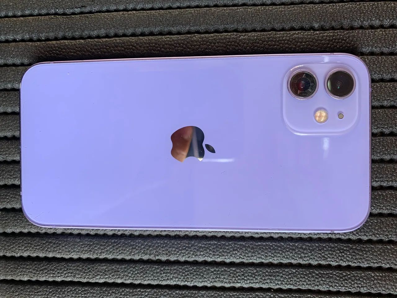 iPhone 12  BEM CONSERVADO 64GB BARATO  - Foto 3