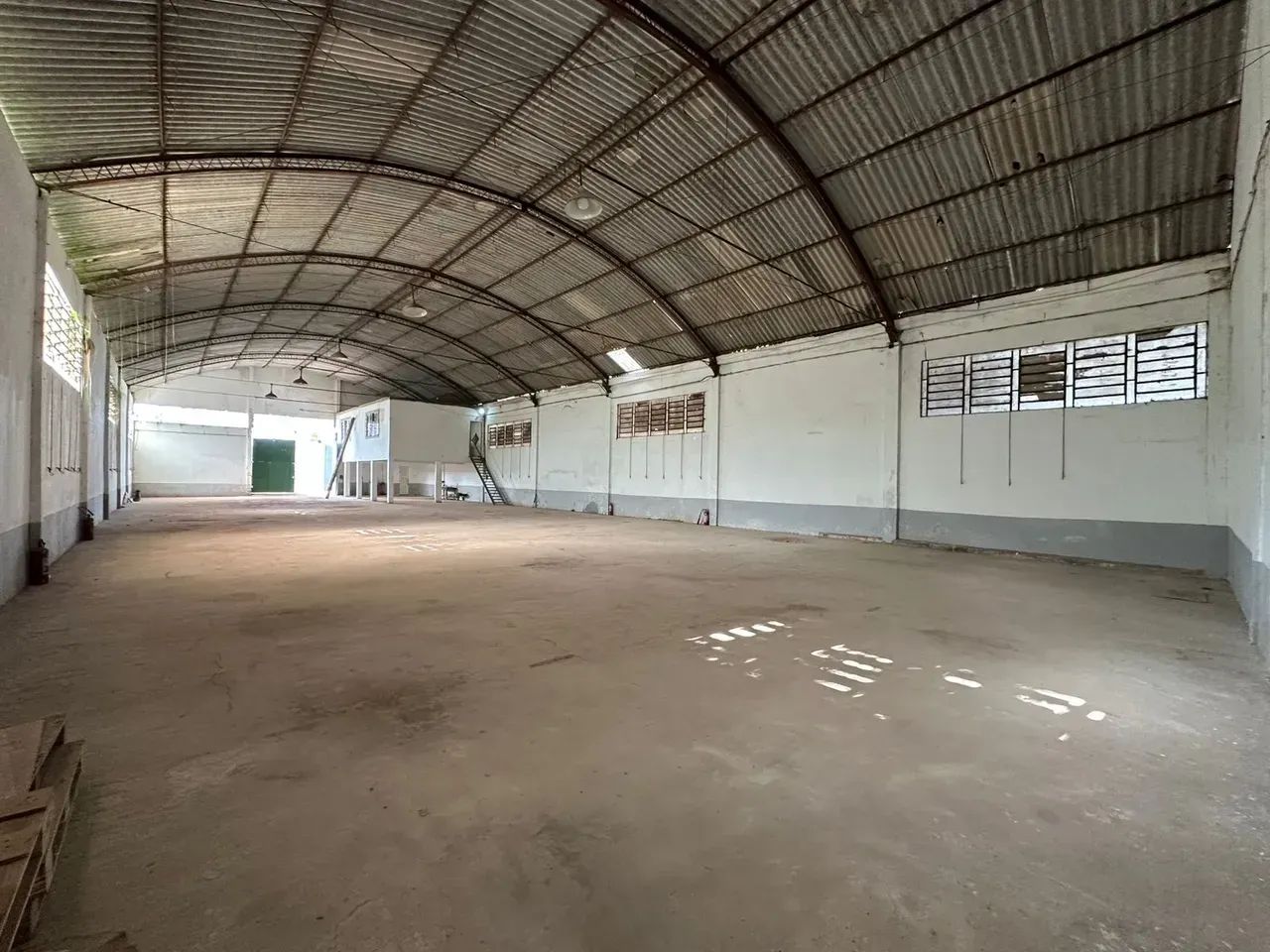 Galpão de 1.000m2 próximo da Rodovia Arthur Bernardes - COM0090WG - Foto 3
