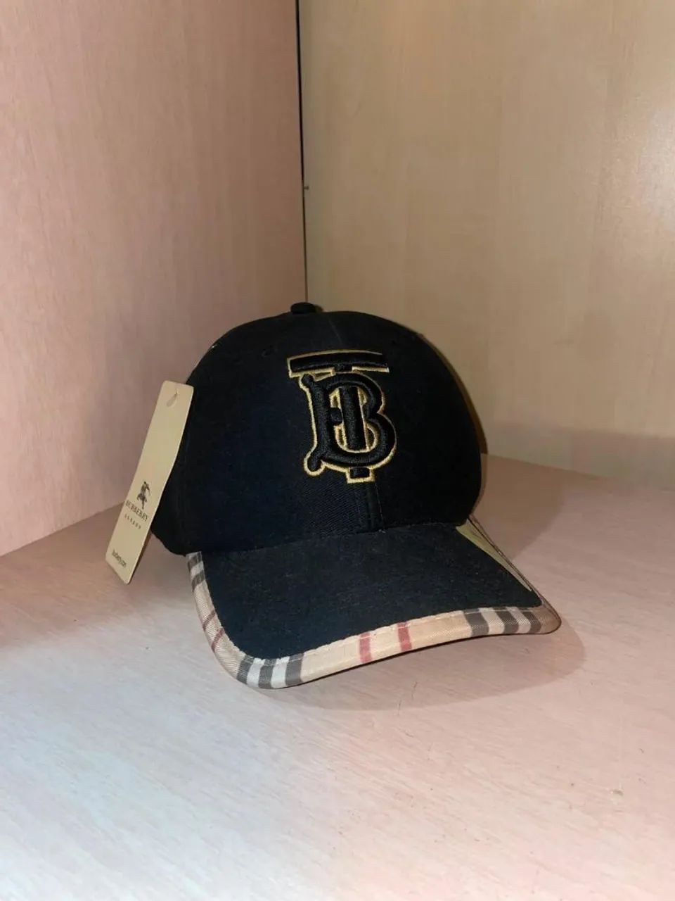Boné Preto 