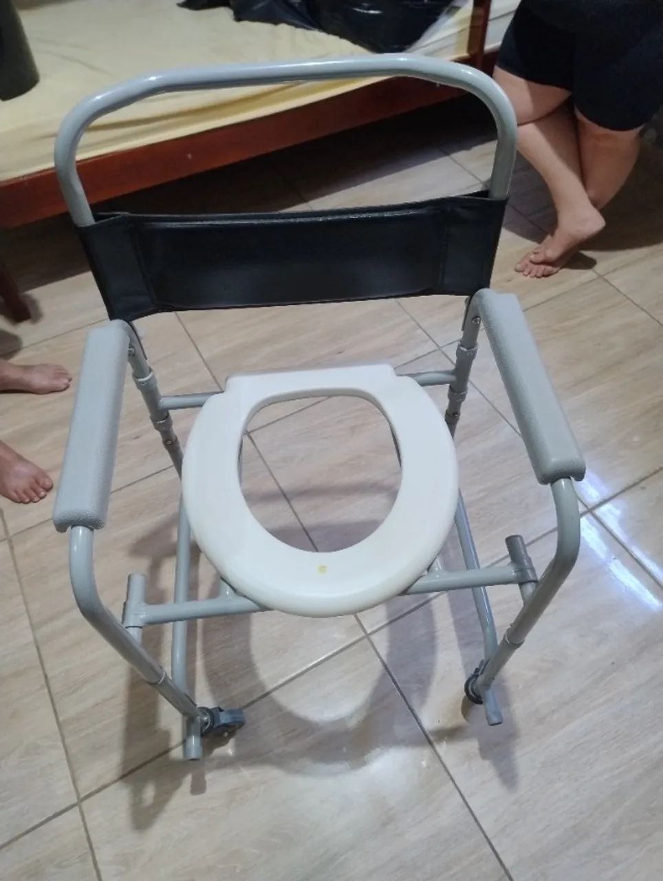 Cadeira de banho, falar com Vagner * - Foto 3