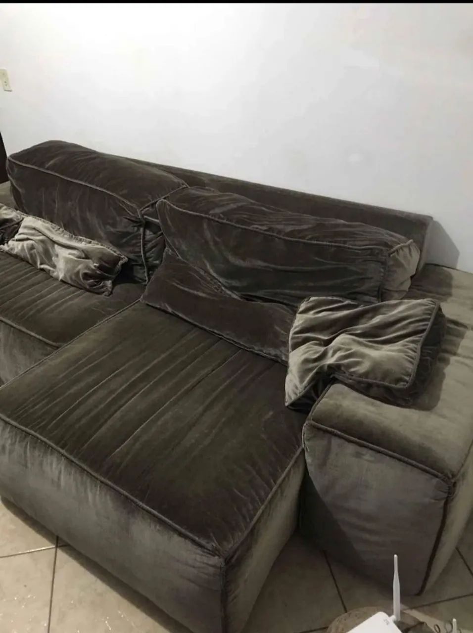 Sofá retrátil estilo preguiça. 