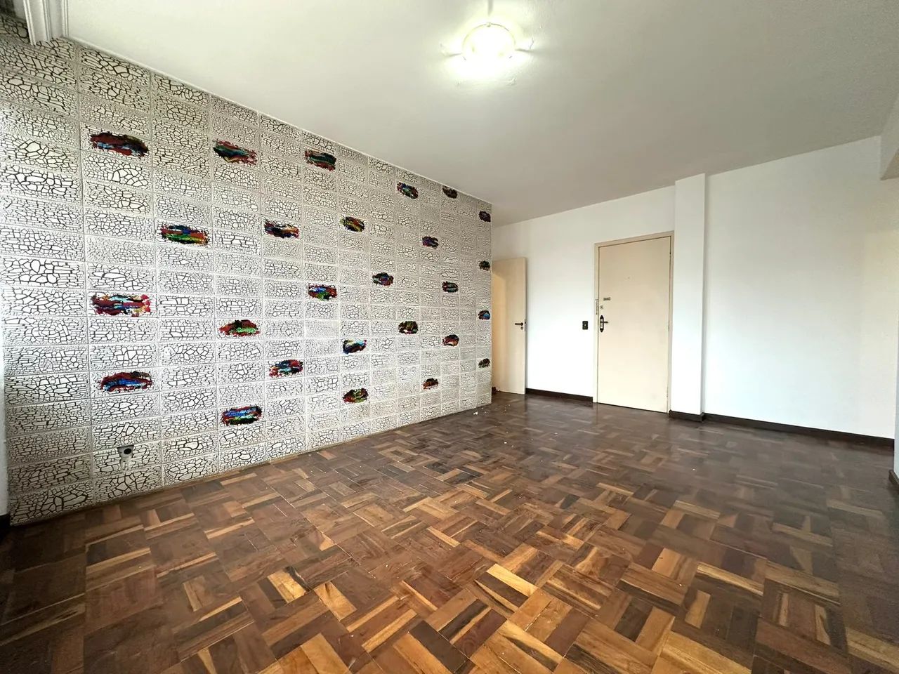 Apartamento de 85m² com 2 quartos no Centro Cívico - Foto 2