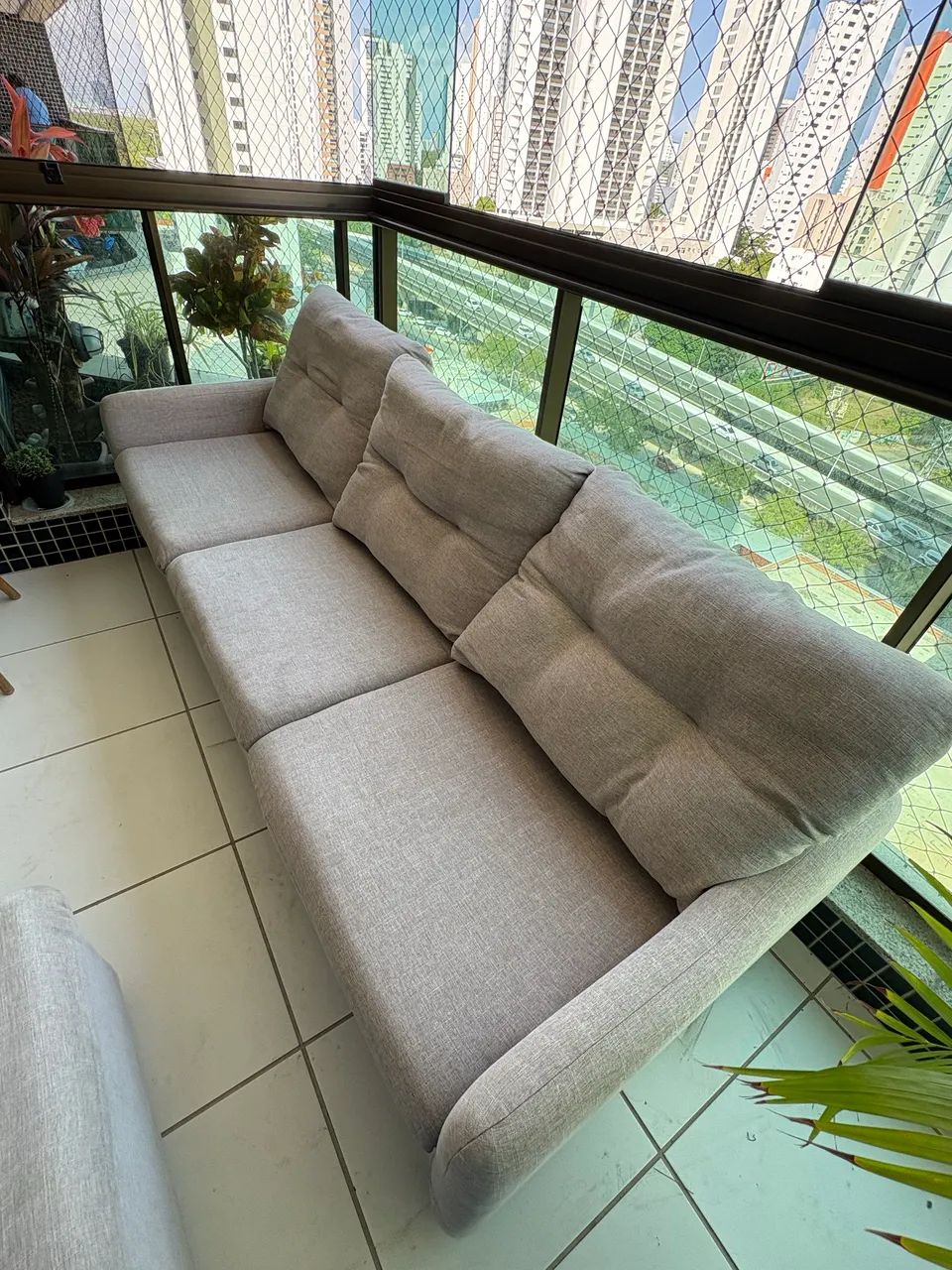 Sofá 2,30m Semi Novo  - Foto 2