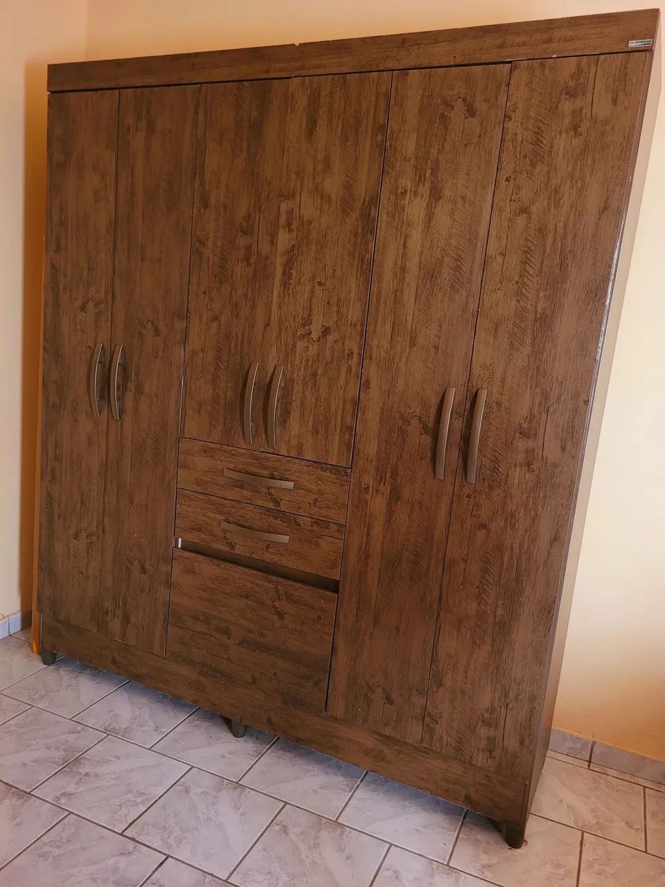 Guarda-roupa Casal