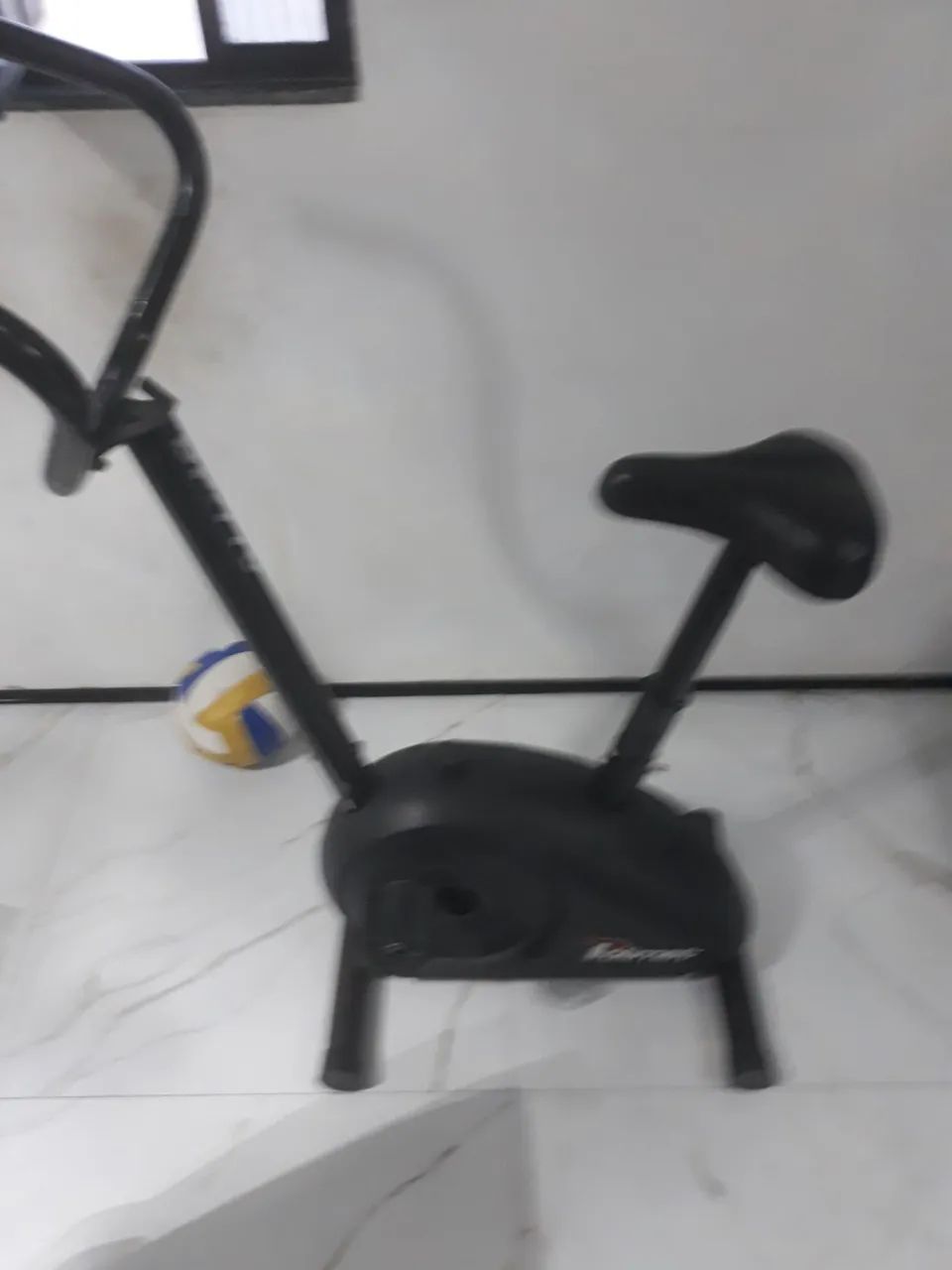Vendo bicicleta ergométrica Olimet - Foto 2