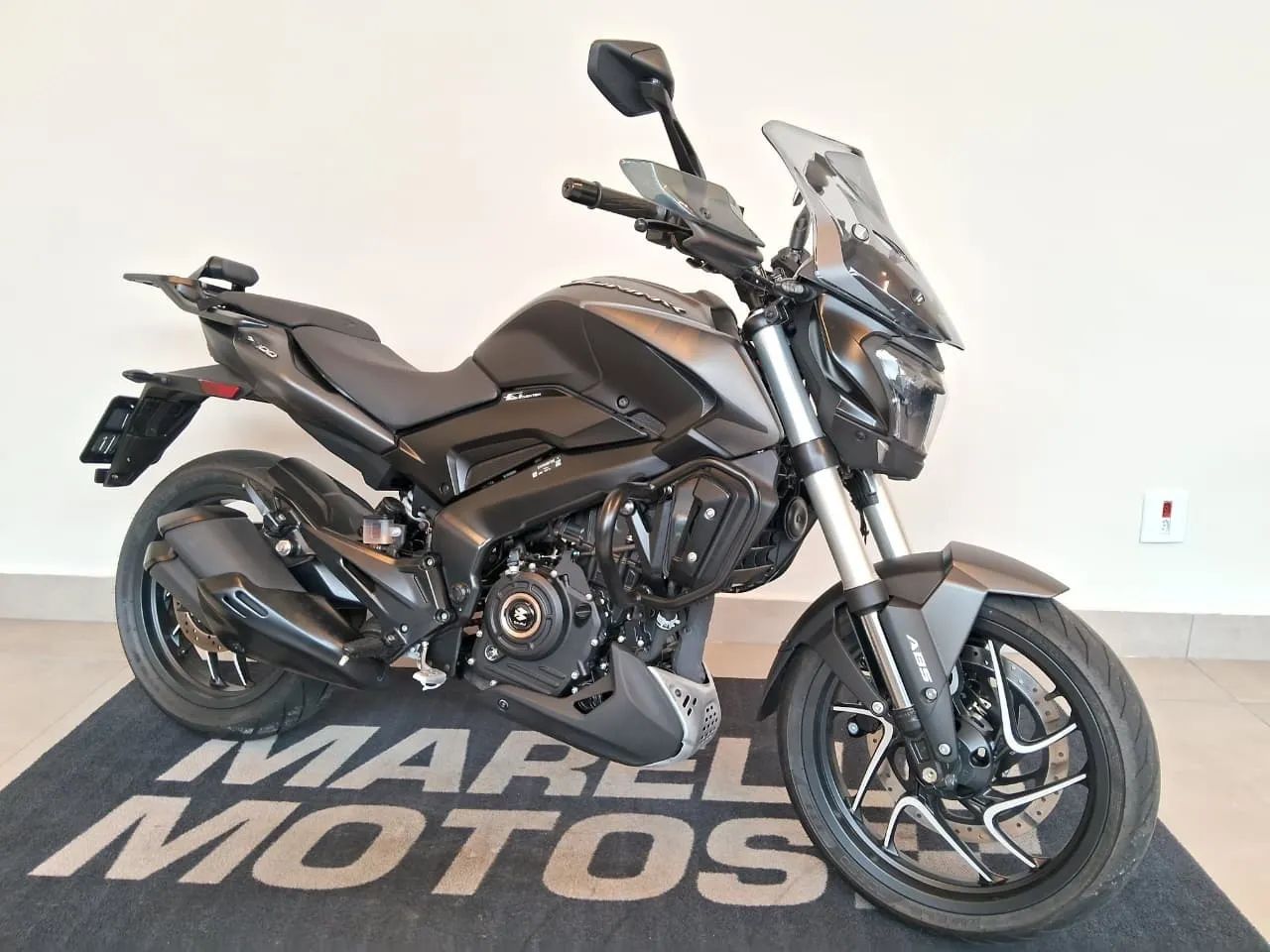 Bajaj DOMINAR 400 
