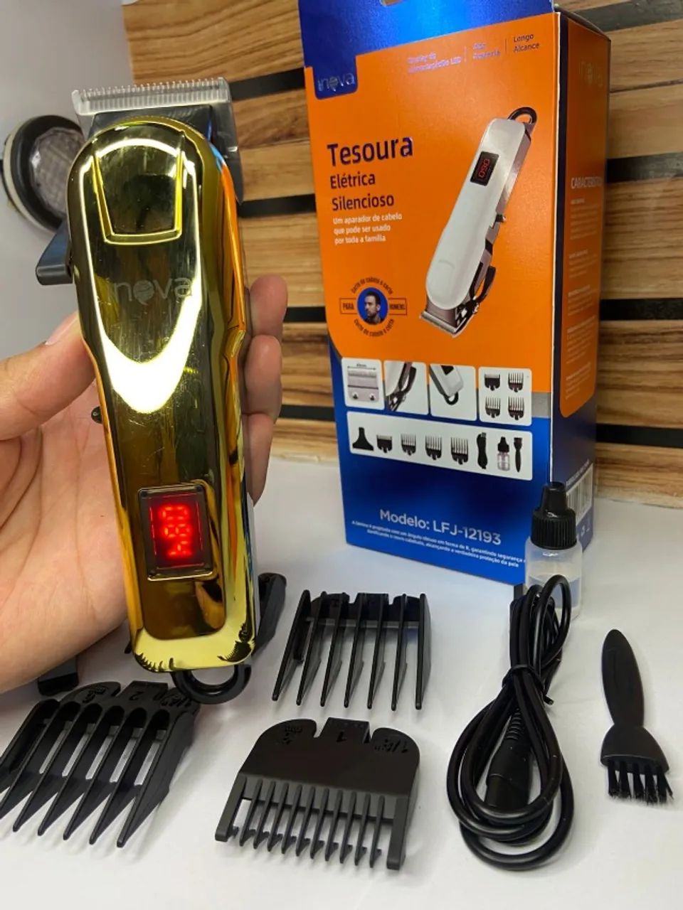 MAQUINA DE CORTAR CABELO INOVA Dourada LFJ-12193 - Foto 4