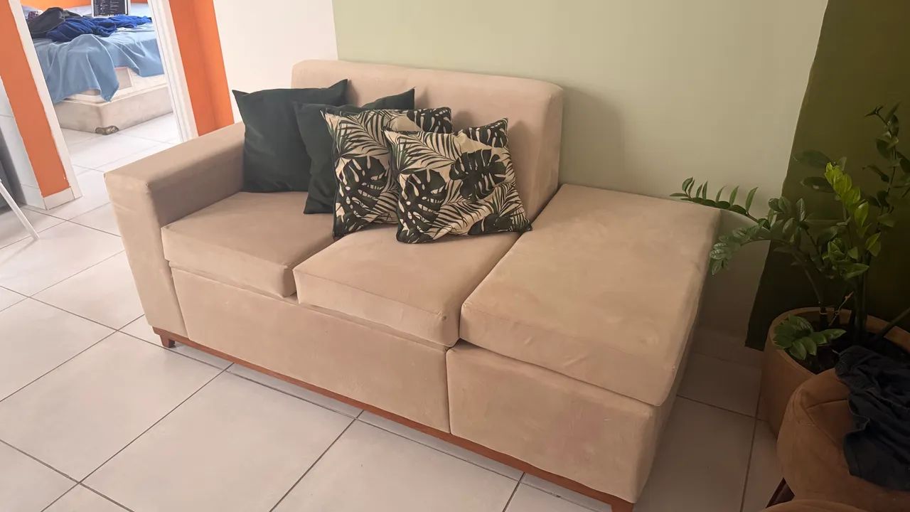 Sofá 03 lugares