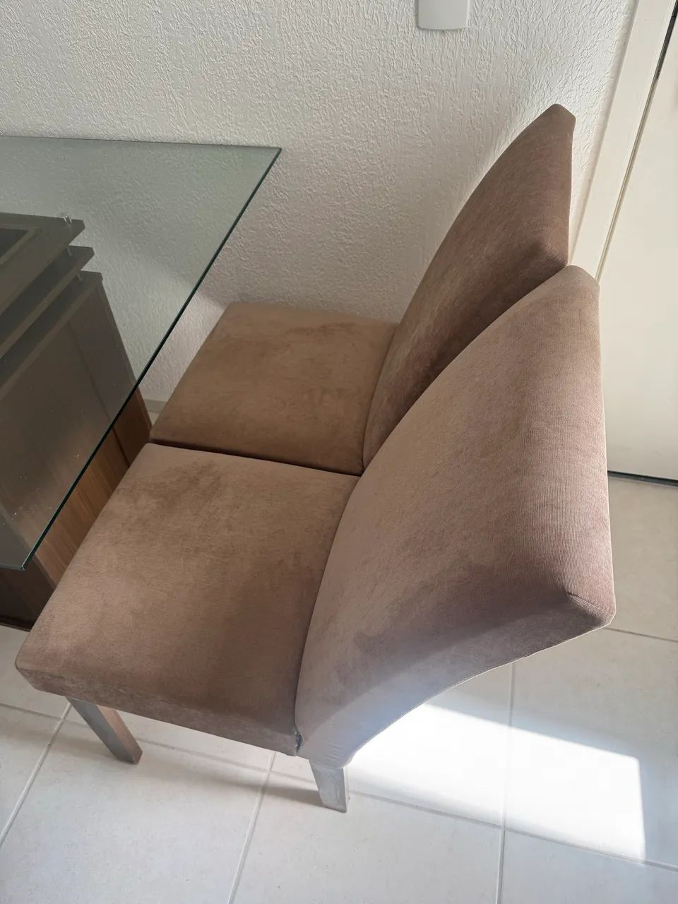 Table with 4 chairs65204505300609123