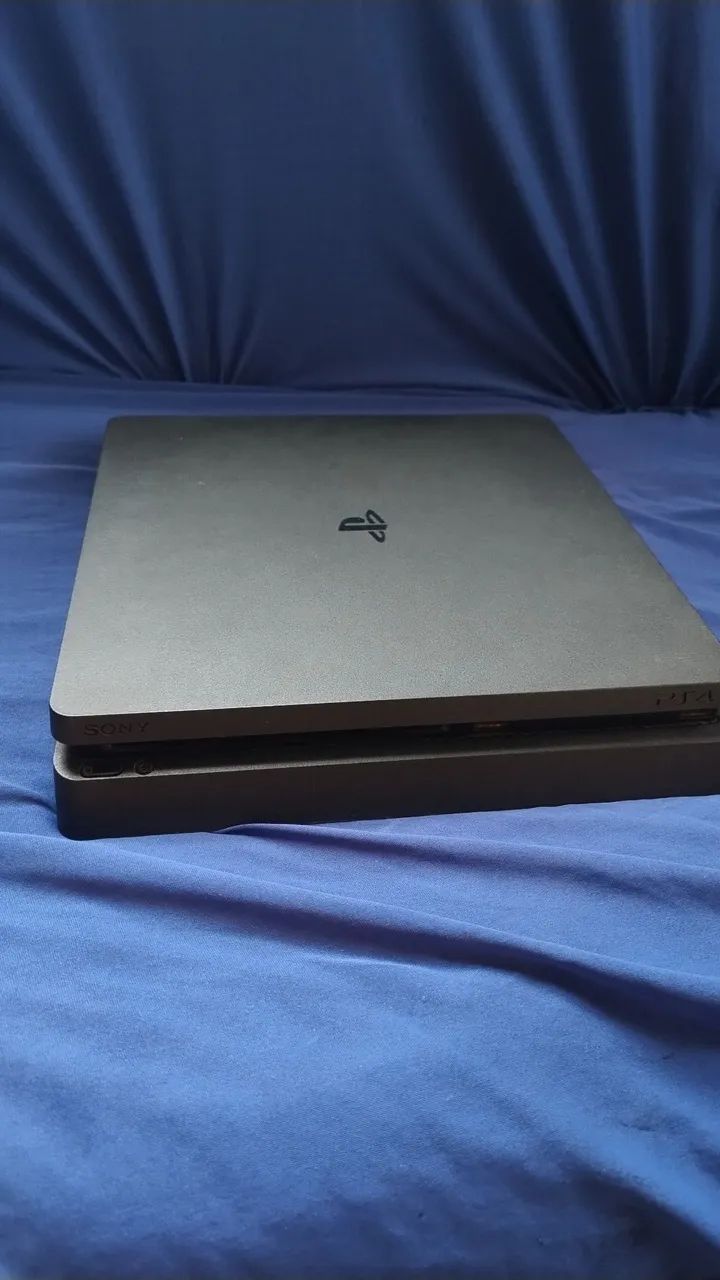 PS4 SLIM 1TB
