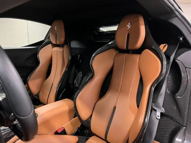Ferrari SF 90 STRADALE 4.0 V8 Bi-Turbo (Híbrido), foto 7 de 8