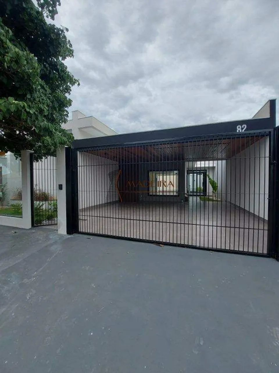 VENDE-SE MARAVILHA CASA COM 3 SUITES