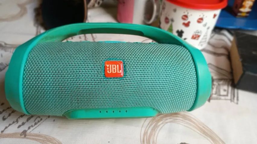 Caixa de som JBL 