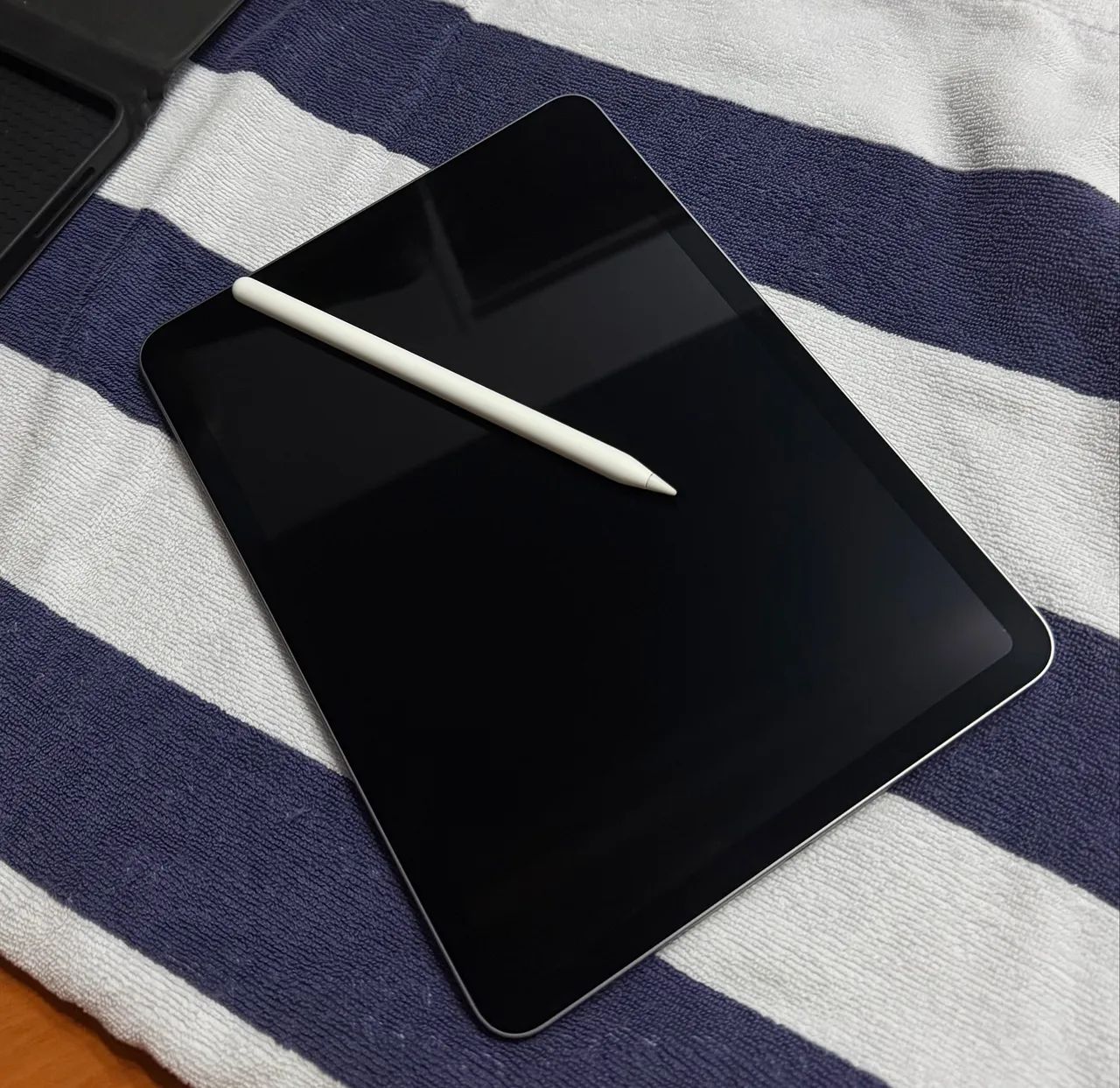 iPad Air 11 polegadas chip M2 (2024) 256 GB + Apple Pencil Pro - Impecável