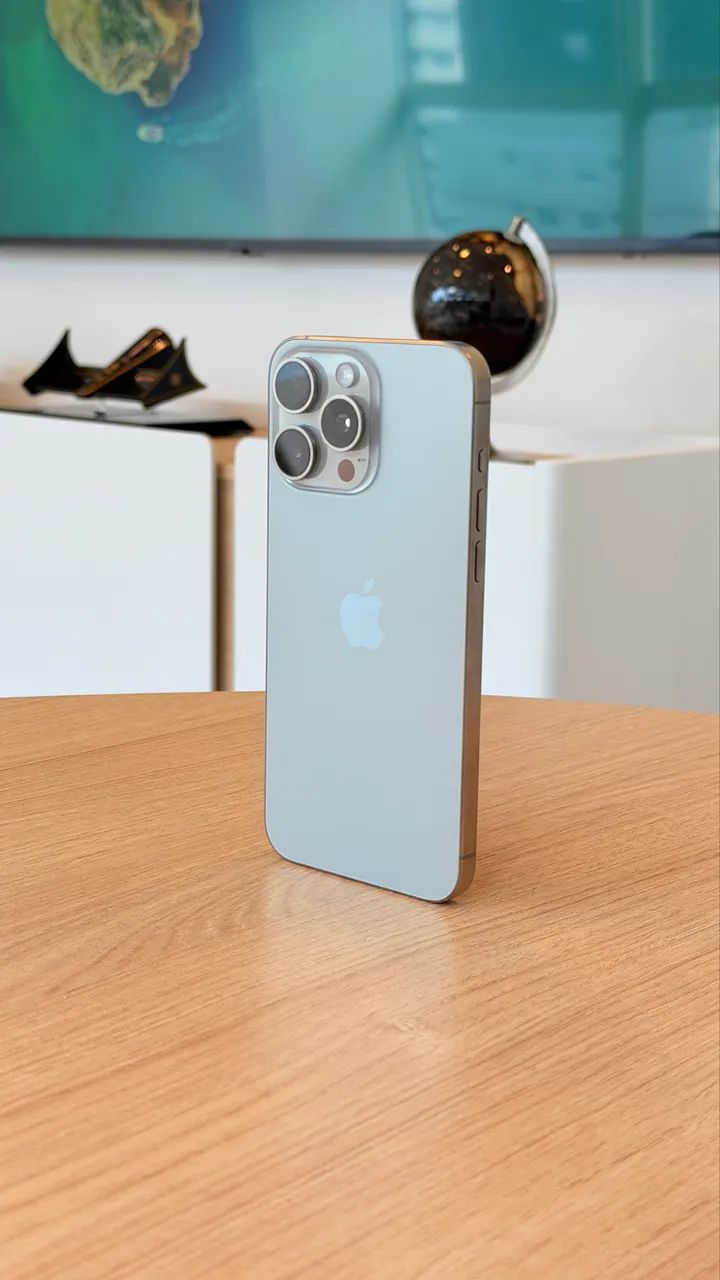 iPhone 15 pro max 256gb Perfeito estado - Celulares e Smartphones