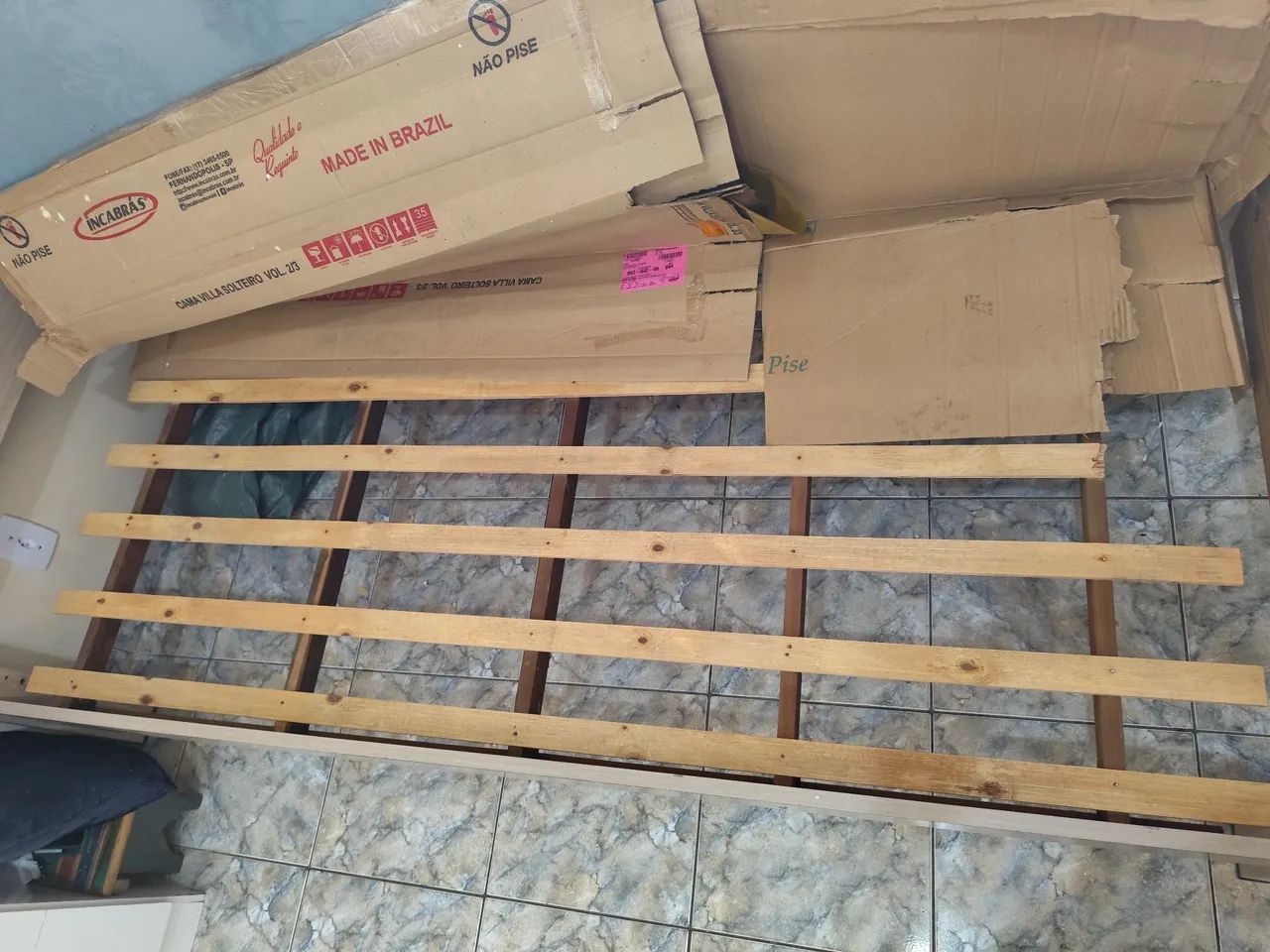 Vende - de cama de solteiro com colchao  - Foto 4