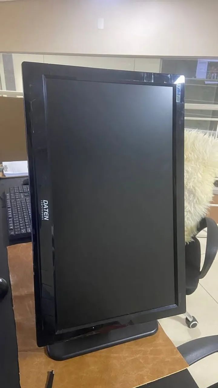 Monitor AOC 19,5 pol Horizontal e Vertical - Foto 2
