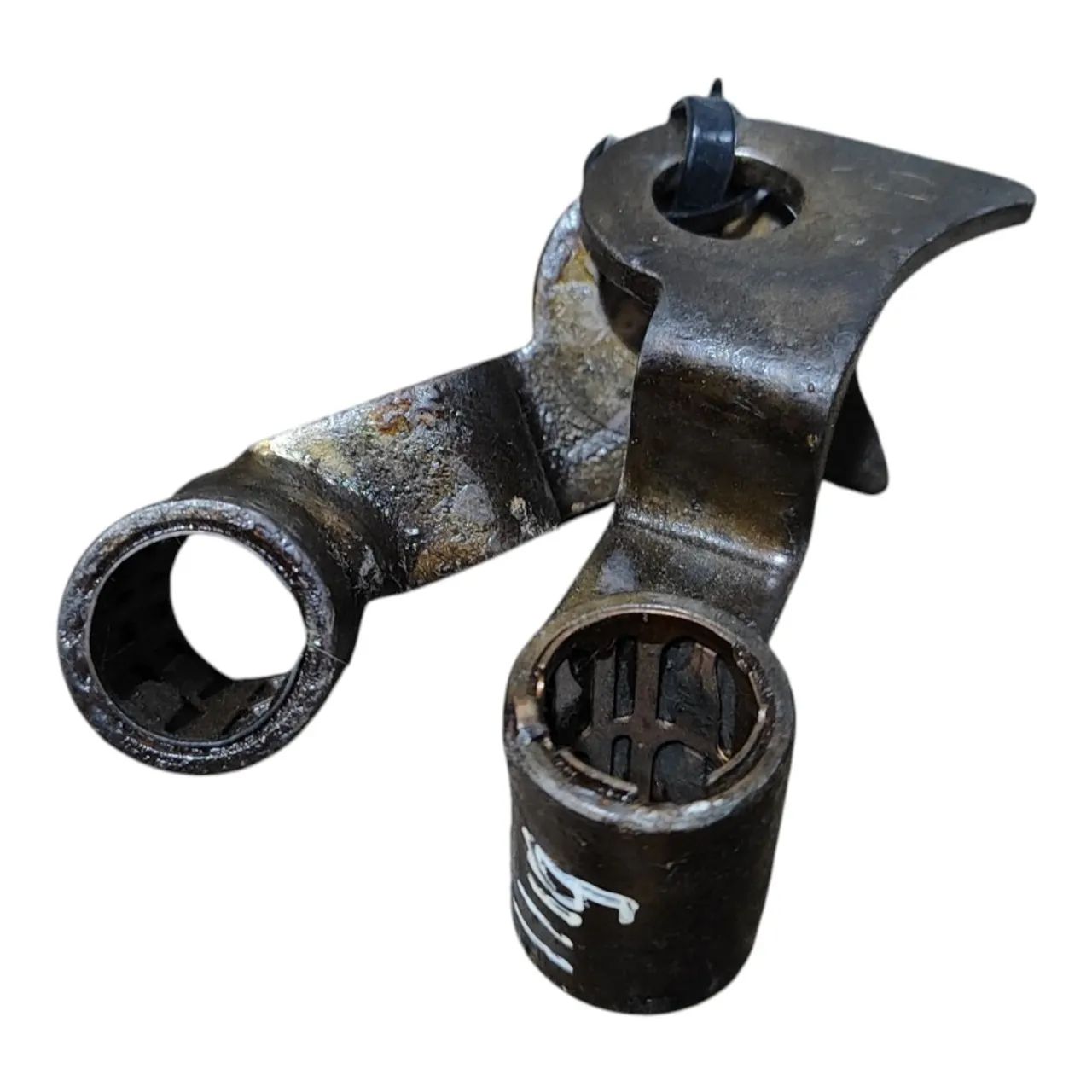 PAR SUPORTE SENSOR ABS FORD CARGO 1119