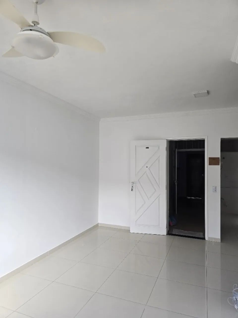 Apartamento na Av. Francisco Sá com 2 quartos. Ótimo estado. - Foto 3