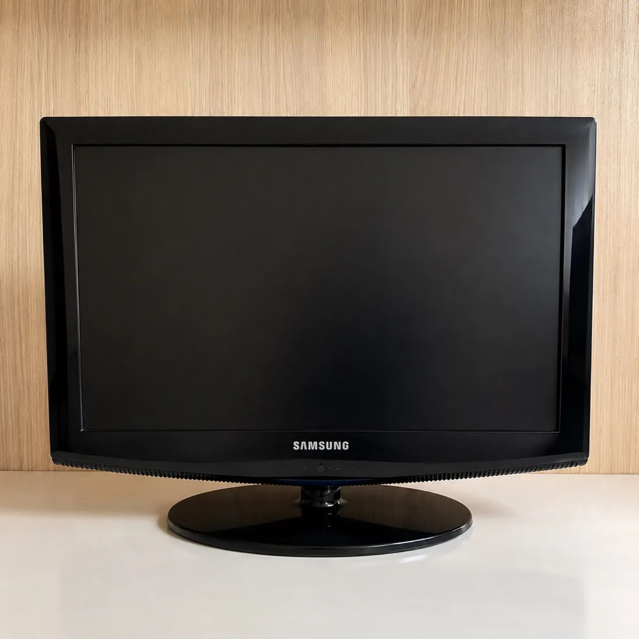 TV Samsung 22 - LN22B350F2 - Excelente estado