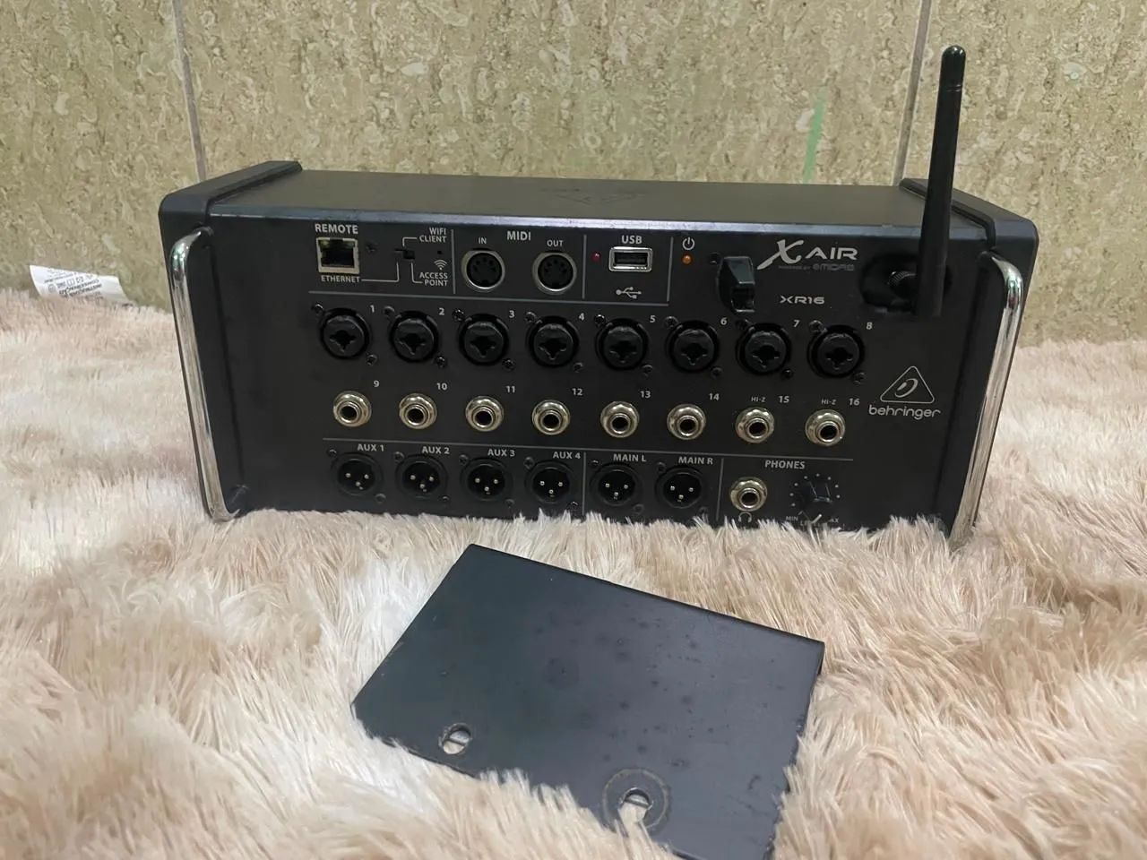 Mesa digital behringher xr16  - Foto 3