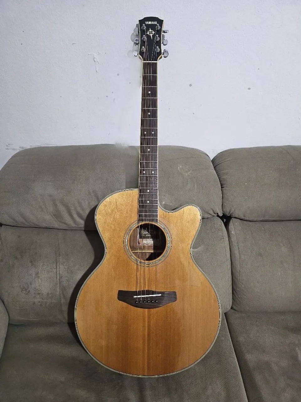 VIOLÃO YAMAHA CPX 700 II