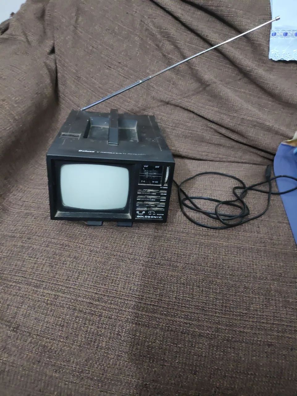 Mini tv antiga com rádio am e fm - Foto 4