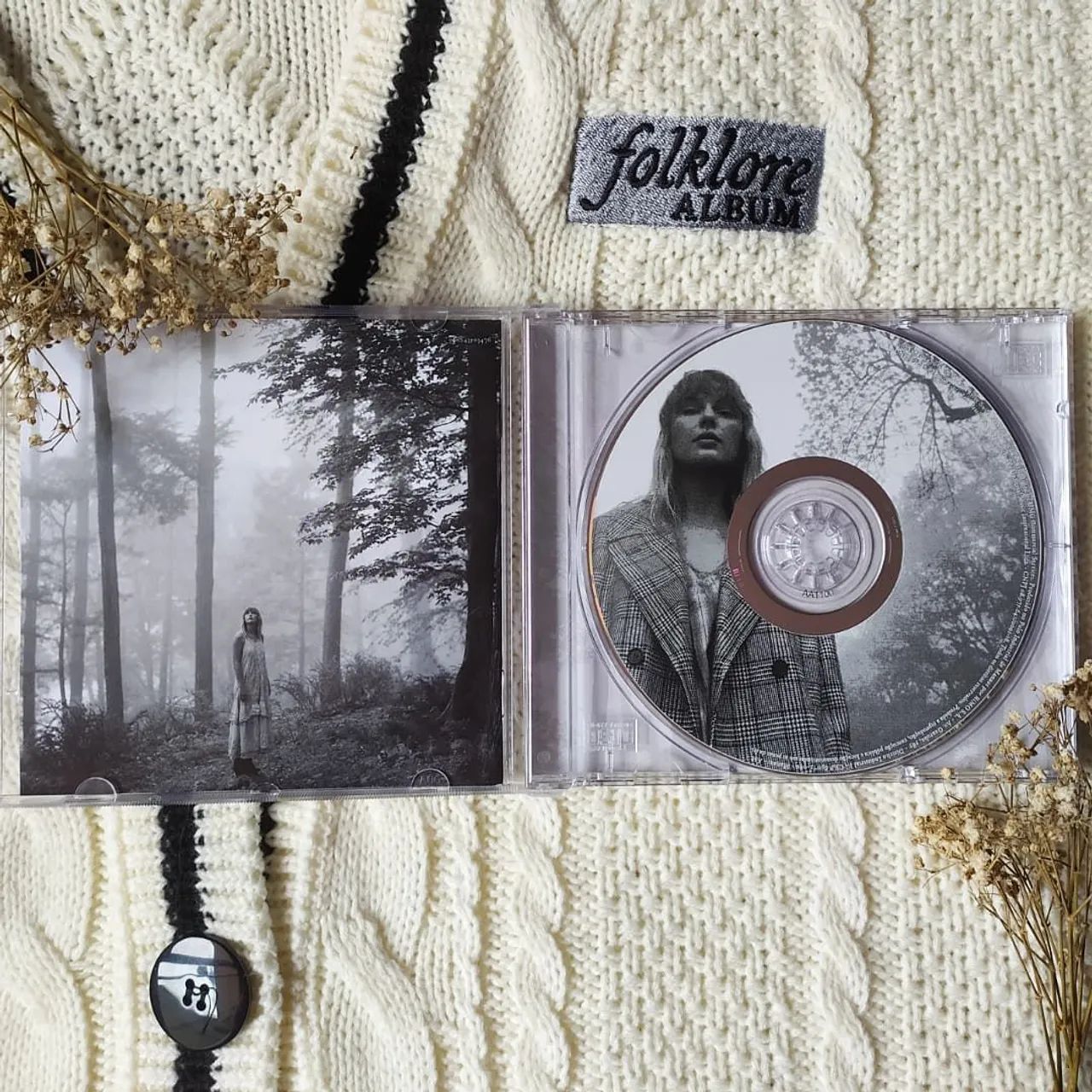 CD folklore - Taylor Swift (versão clandestine meetings) - Foto 2