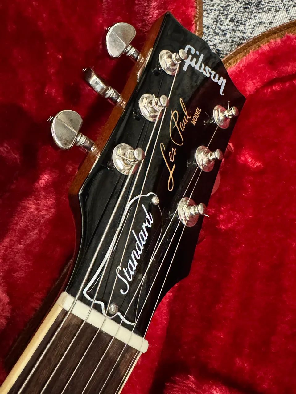 Guitarra Gibson Les Paul Standard '60s Cardinal Red 2023